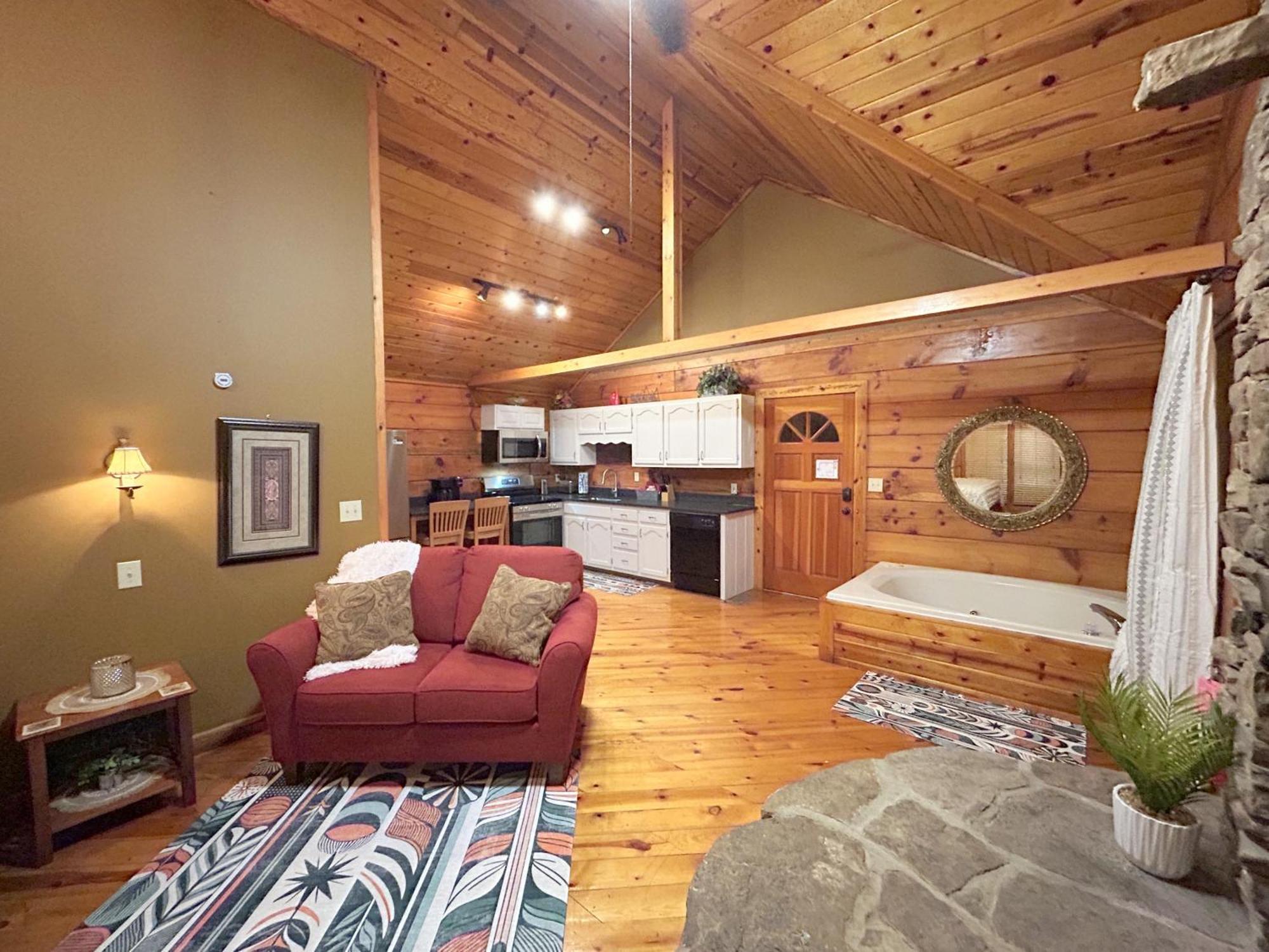 Honeymoon Hideaway Villa Гетлинбург Екстериор снимка