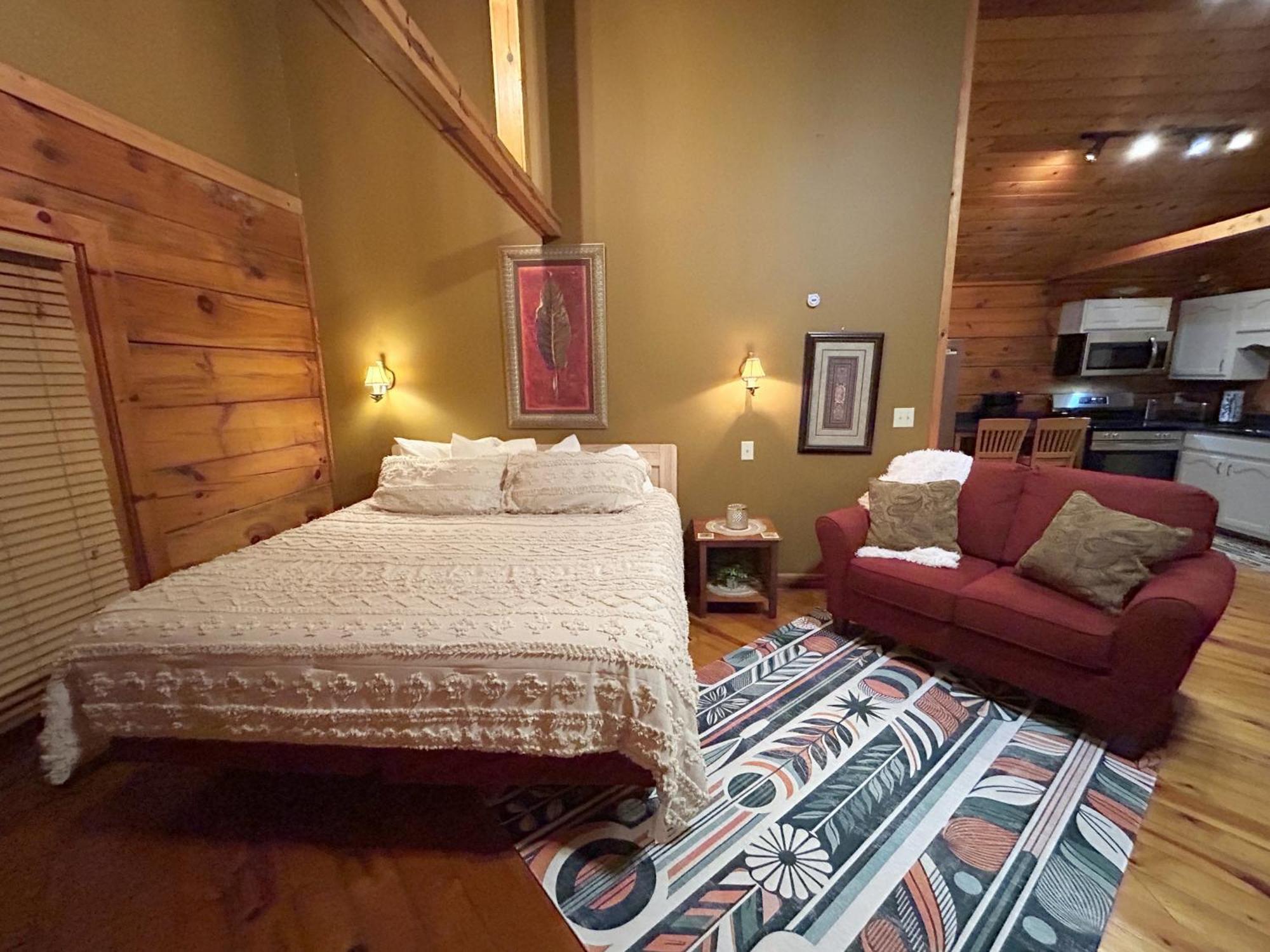 Honeymoon Hideaway Villa Гетлинбург Екстериор снимка