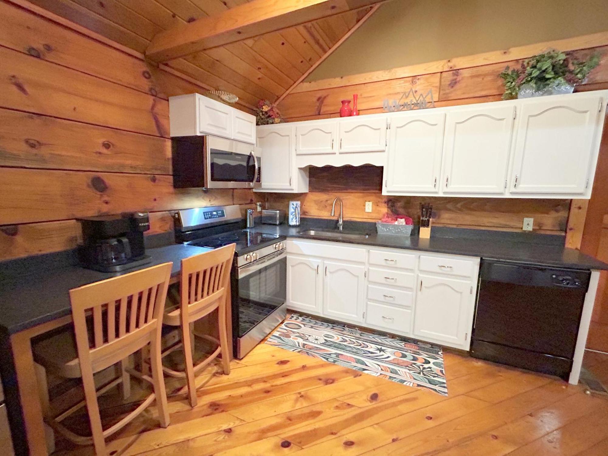 Honeymoon Hideaway Villa Гетлинбург Екстериор снимка