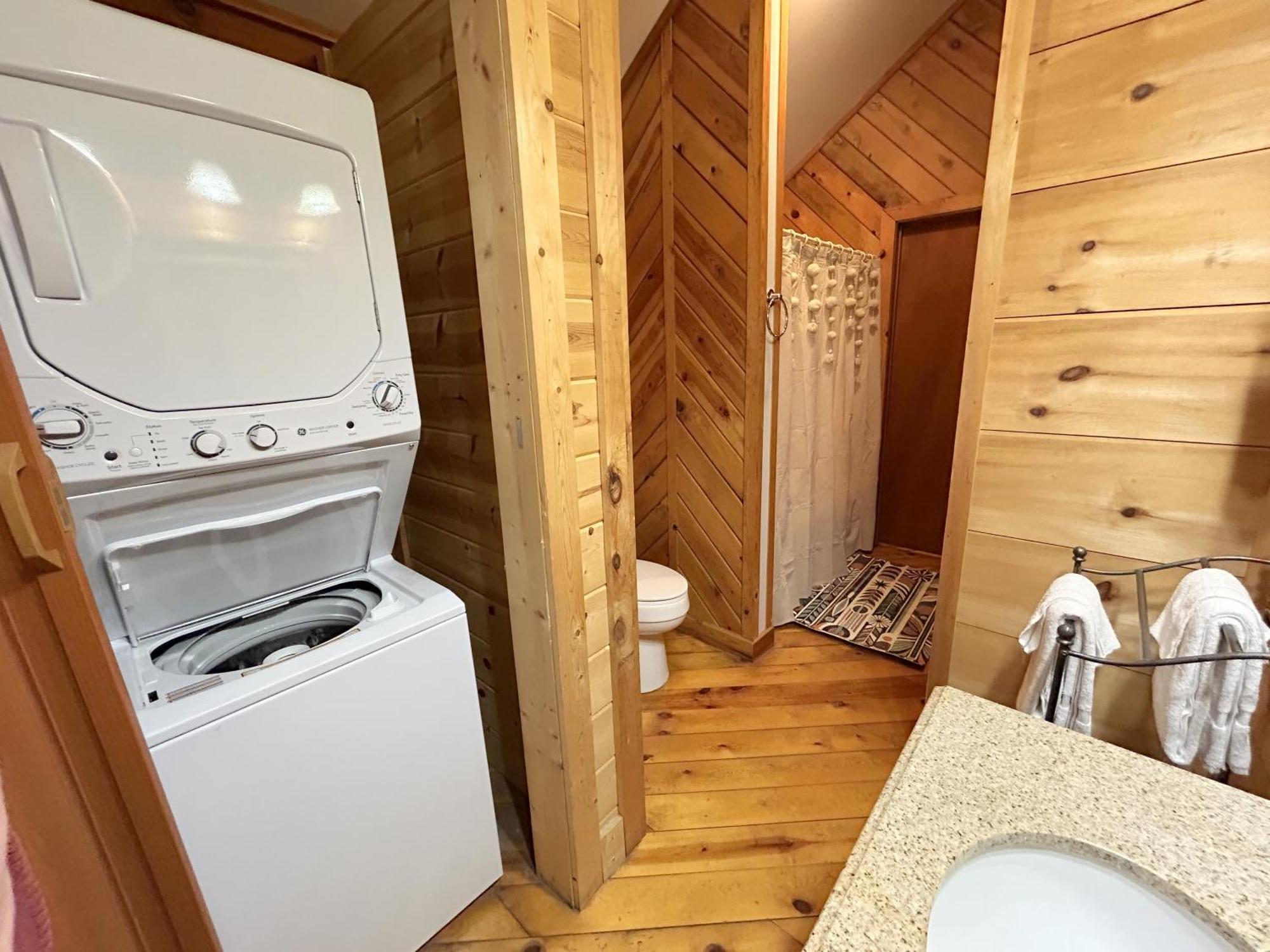 Honeymoon Hideaway Villa Гетлинбург Екстериор снимка